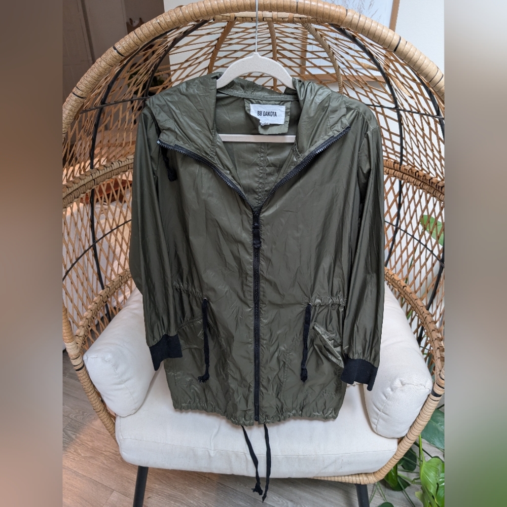 ✨ BB Dakota Anorak Jacket